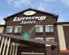 Expressway Suites